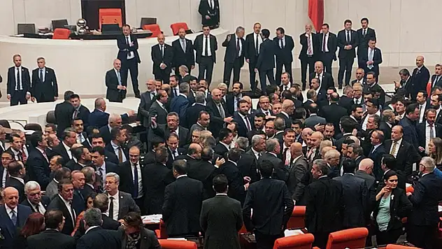 TBMM'de Vekiller Kavga Etti! İşte Kavganın Çıkış Sebebi