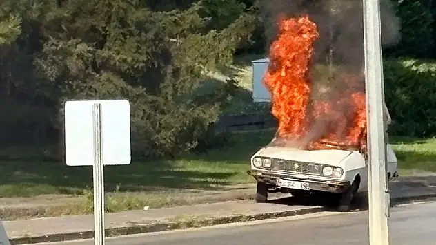 TBMM önünde Beyaz Toros yakıldı: 1 kişi gözaltına alındı!