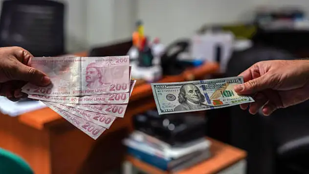TCMB'nin yıl sonunda dolar beklentisi ve enflasyon tahmini yükseldi!