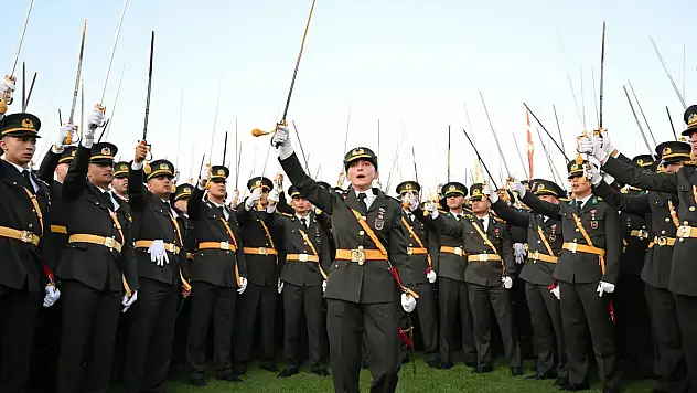 Teğmenlerin Emre İtaatsizlik Cezası Hukuka Uygun Bulundu