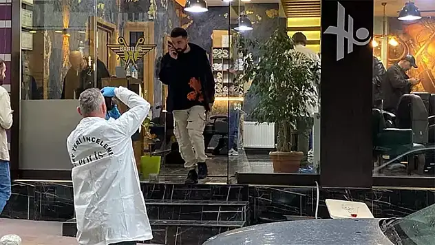 Tıraş olan kardeşini ensesinden vurdu