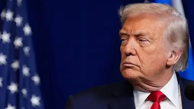 Trump Canlı İzledi Maduro Yatak Odasından Sürüklenerek Çıkarıldı