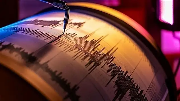 Tunceli'de korkutan deprem