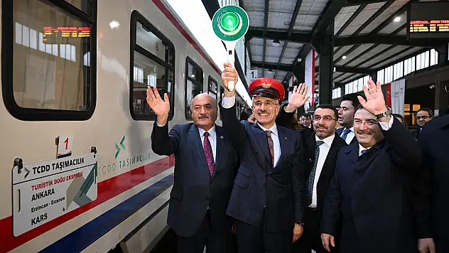 Turistik Doğu Ekspresinin ilk yolculuğu başladı