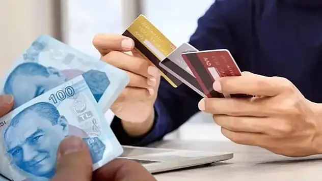 Türkiye Cumhuriyet Merkez Bankası , Kredi Kartlarına Uygulanan Faiz Oranlarında İndirim Yaptı