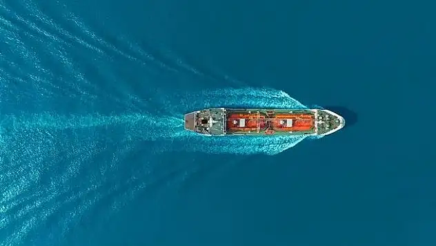 Türkiye'ye Petrol Taşıyan Tankere Umman Denizinde Silahlı Baskın