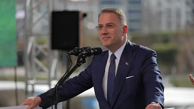 Tutuklu Belediye Başkanı Murat Çalık'ın boynunda kitle bulundu