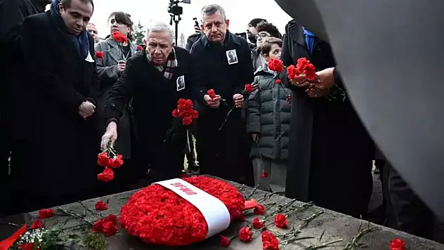 Uğur Mumcu, bombalı saldırıya uğradığı sokakta anıldı