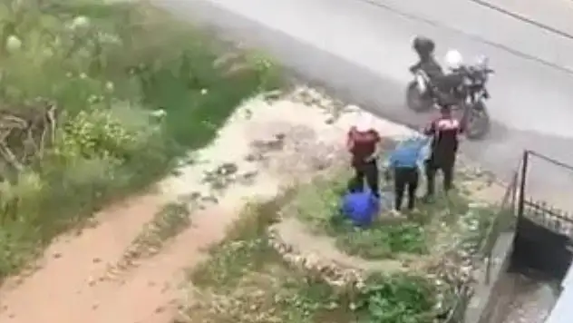 Vatandaşı darbeden polis memurlarına görevden uzaklaştırma