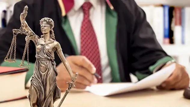 Yargıtay'dan avukat ücreti kararı: Davada karar bedelini geçemeyecek