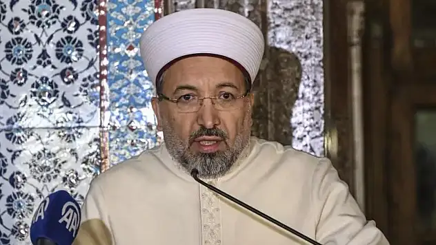 Diyanet İşleri Başkanı Safi Arpaguş'un döneminin ilk Cuma Hutbesinde ticaret ahlakı vurgusu