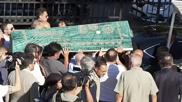 Yiğit Bulut son yolculuğuna uğurlandı! Erdoğan katılmadı