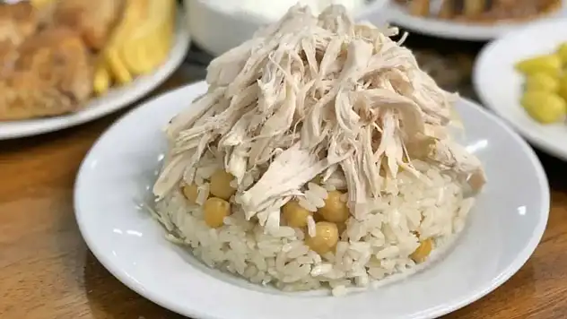 Yine Tavuk Zehirlenmesi Şüphesi 30 İşçi Hastaneye Kaldırıldı