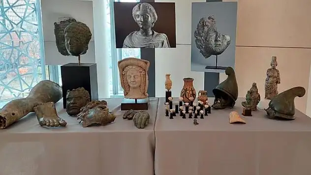 Yurtdışına kaçırılan 41 eser Türkiye'ye iade ediliyor