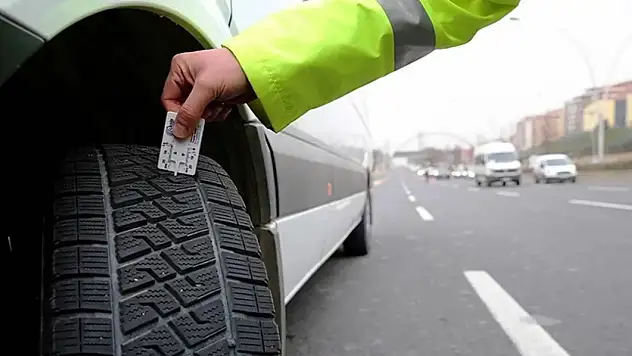 Zorunlu Kış Lastiği Uygulaması  Başlıyor! 5 Ay Sürecek