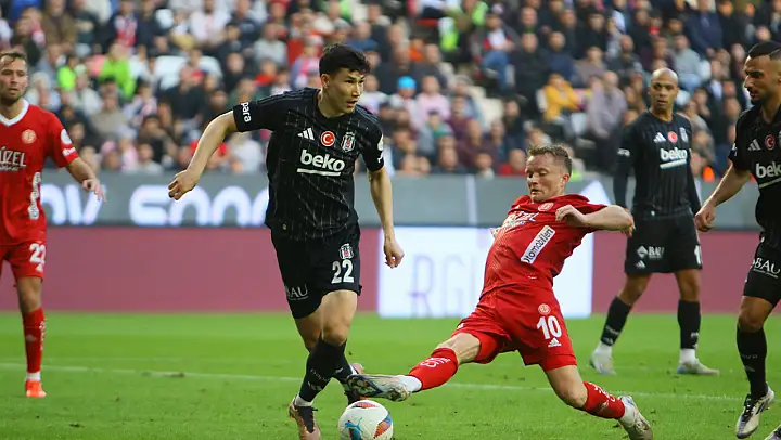 Antalya'da Kazanan Çıkmadı! Beşiktaş ve Antalyaspor Puanları Paylaştı