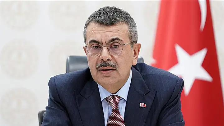 Bakan Tekin'den öğretmen krizine 'pozitif ayrımcılık' açıklaması