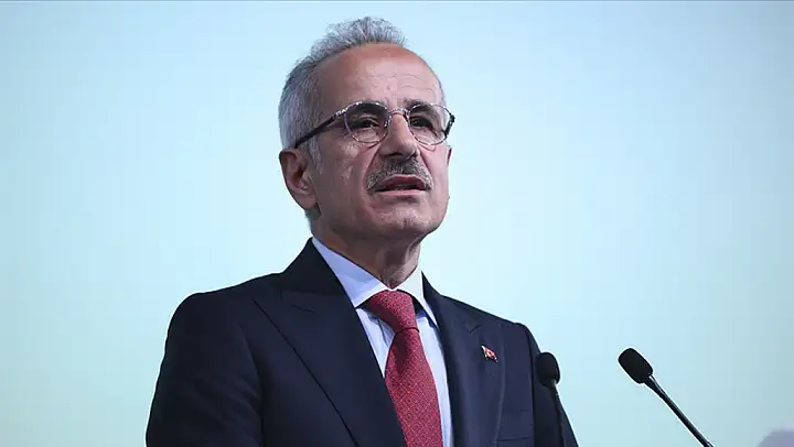 Biletsiz yolcu taşıyana 85 bin liraya kadar ceza kesilecek! Bakan Uraloğlu açıkladı