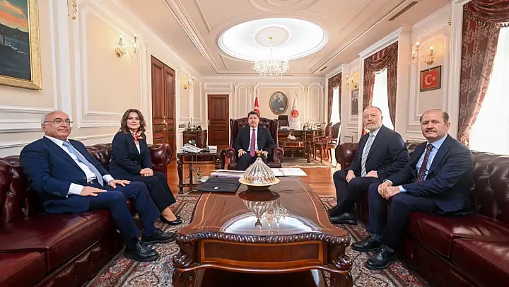 DEM Parti heyetinin Bakan Tunç ile görüşmesi sona erdi! DEM Parti'den açıklama