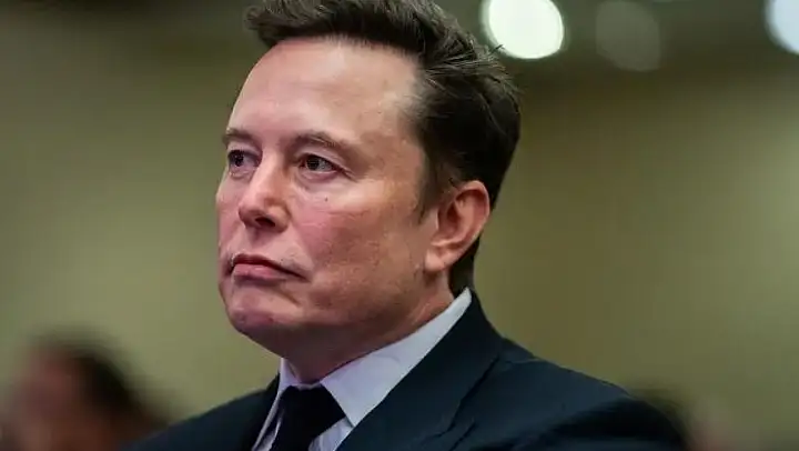 Elon Musk, ABD'li federal çalışanlara: 'Ya başarılarınızı listeleyin ya da istifa edin'