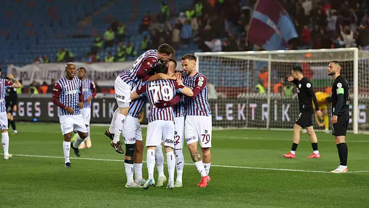 Karadeniz Derbisinde Zafer Trabzonspor'un!