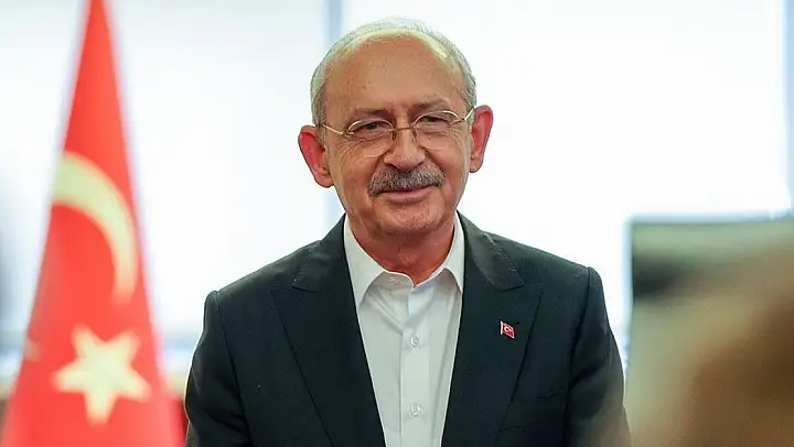 Kemal Kılıçdaroğlu'ndan 'Kurultayda aday olacak mısınız?' sorusuna yanıt: 'İmza 800'ü geçseydi'