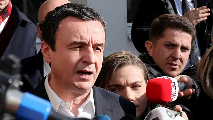 Kosova Başbakanı Albin Kurti istifasını sundu