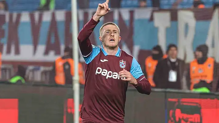 Trabzonspor, Rizespor'u Farklı Geçti ve Çeyrek Finale Yükseldi!
