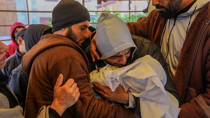 İsrail'in, Gazze'ye Saldırılarında Can Kaybı 71 Bin 269'a Yükseldi