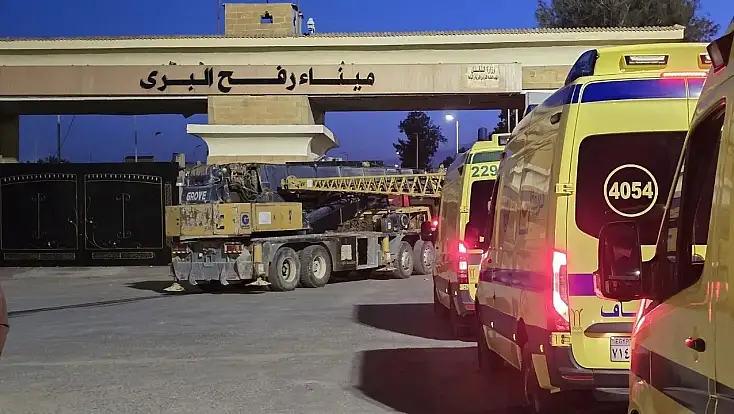 Refah Sınır Kapısı  2 Yılın Ardından İki Yönlü Açıldı