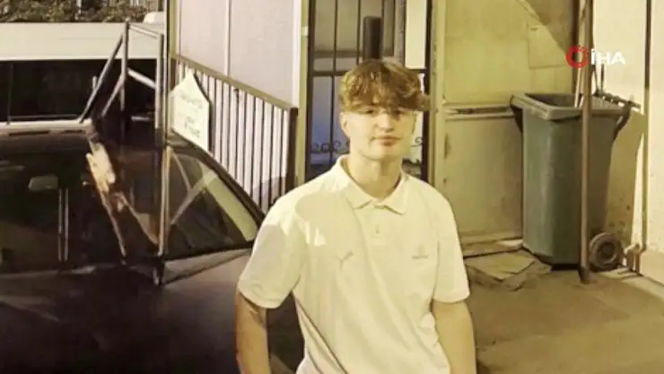 16 Yaşında Arkadaş Katili Oldu! Defalarca Kez Bıçakladı