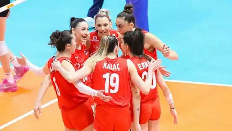A Milli Kadın Voleybol Takımından ilk zafer geldi!