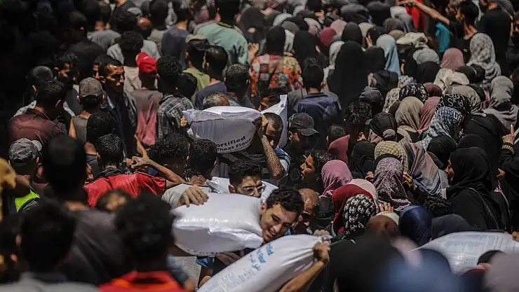 AB, Gazze'ye İnsani Yardım Ulaştırılması İçin İsrail'le Anlaşma Sağlandığını Açıkladı