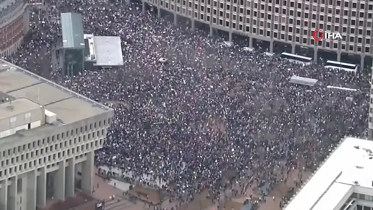 ABD'de binlerce kişi Trump ve Musk'ı protesto etti
