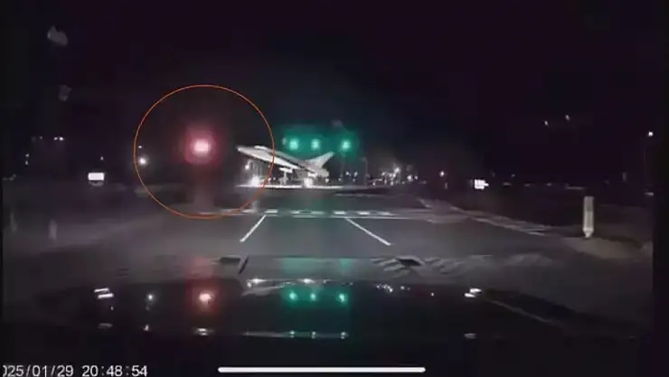 ABD'de helikopter ile çarpışan yolcu uçağı nehre düştü! 18 cansız beden çıkarıldı