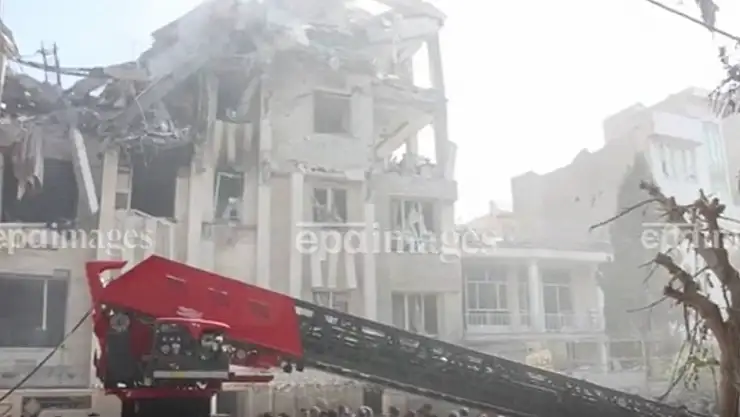 ABD İran'da Üç Nükleer Tesisi Vurdu