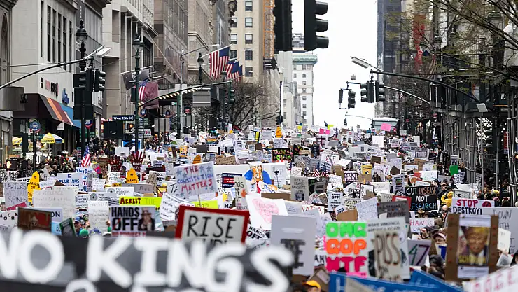ABD'nin 50 eyaletinde Trump karşıtı gösteri