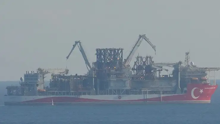 Abdülhamid Han Sondaj Gemisi Karadeniz'de