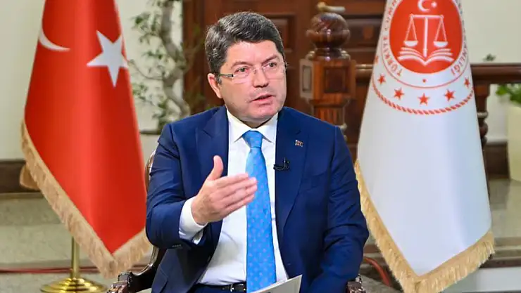 Adalet Bakanı Tunç Duyurdu Leman Dergisi Hakkında Soruşturma