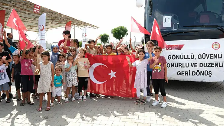 Adana'dan 691 Suriyeli daha ülkesine döndü