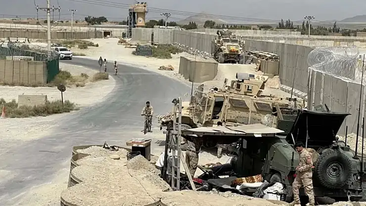 Afganistan: ABD'ye Bagram Üssü'nü geri vermeyeceğiz