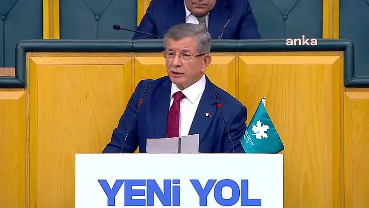 Ahmet Davutoğlu: 'Depremde bu halka bu cefayı çektirenlerden hesap sorulacak'