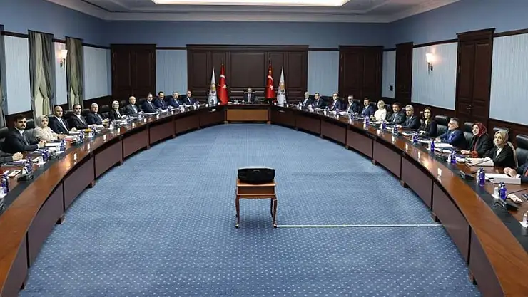 AK Parti'de Kritik MYK Başladı
