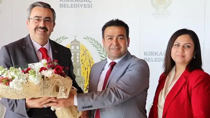 AK Partili Başkan Resmi Sonuçlar Açıklanmadan Görevi Devretti