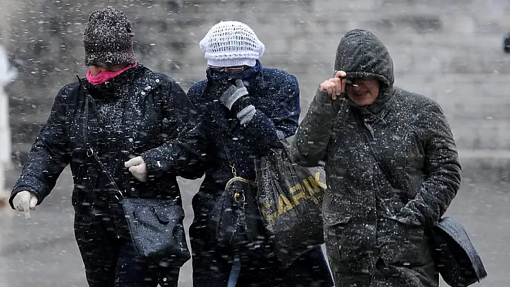 AKOM'dan Kuvvetli Rüzgar Ve Yoğun Kar Geçişi Uyarısı