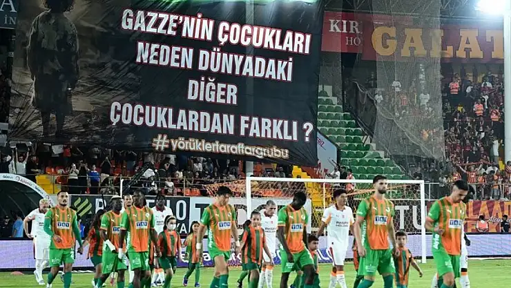 Alanyaspor taraftarı Gazze'yi unutmadı