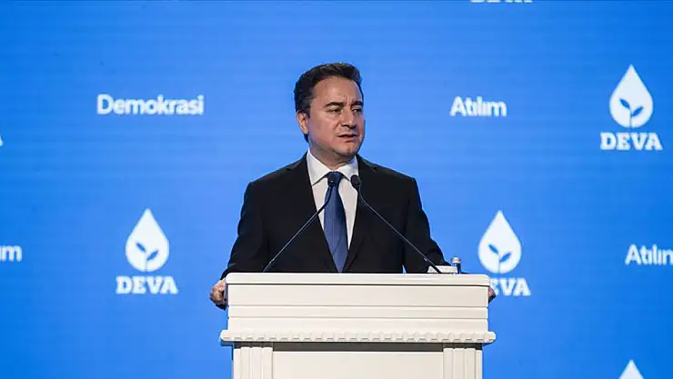 Ali Babacan: 'Banka müdürünü bile 5 yıldan fazla o şubenin başında tutmazlar'