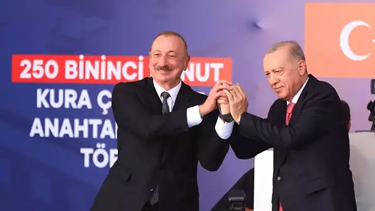 Aliyev Yaşasın Türkiye-Azerbaycan Kardeşliği