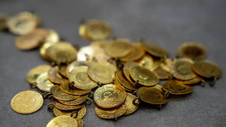 Altın piyasasında tarihi bir gece yaşandı:  Gram altın 5 bin TL'yi aştı!