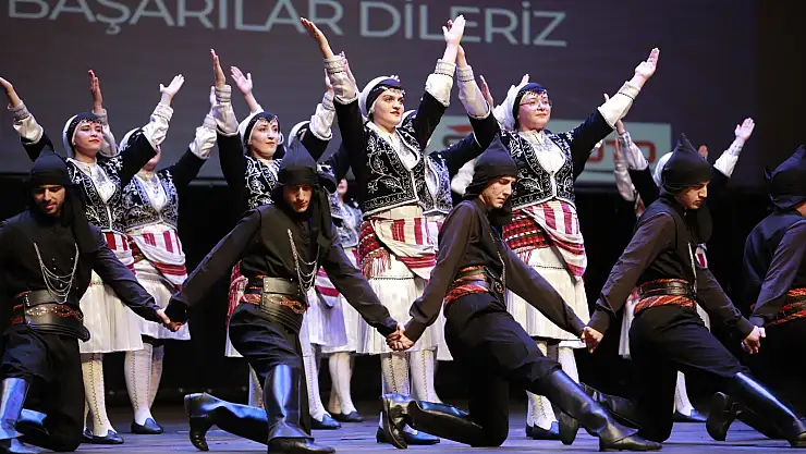 Anadolu'nun renkleri Denizli'de buluştu